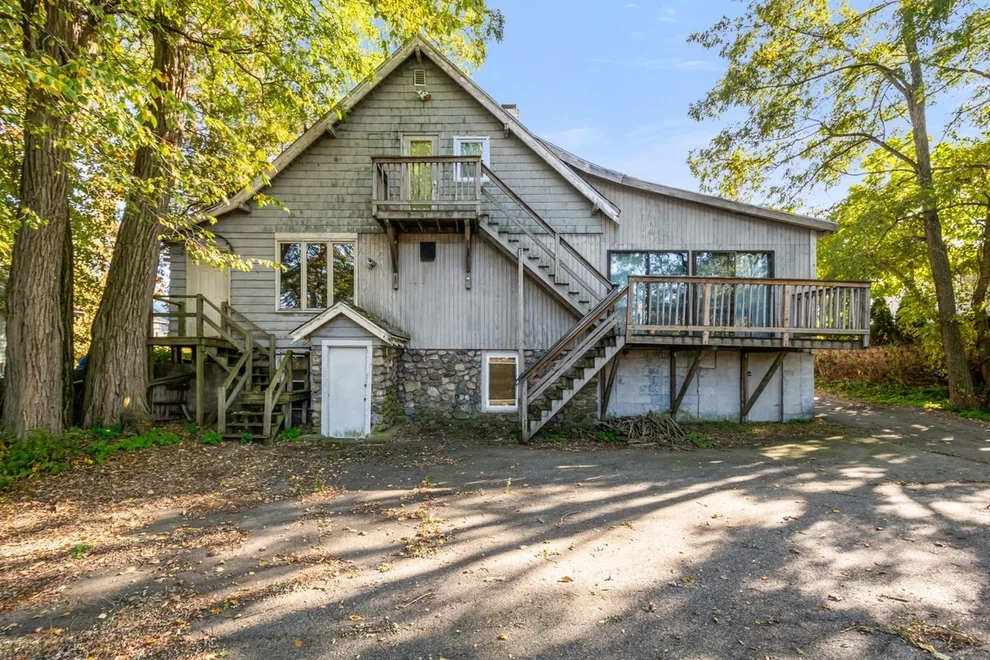 Unit for sale at 105 Hartford Tpke, Shrewsbury, MA 01545