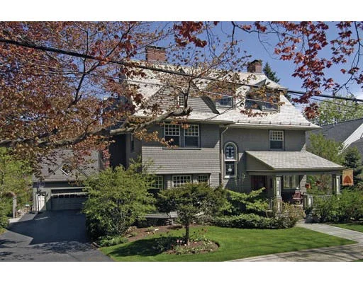 Unit for sale at 166 Moffat Road, Newton, MA 02468