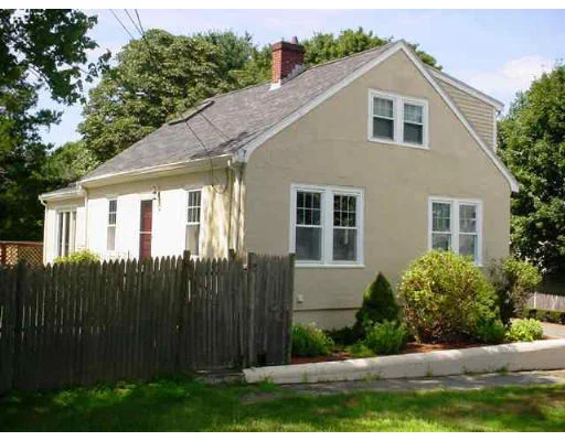 Unit for sale at 5 Sunnycrest Ave, Beverly, MA 01915