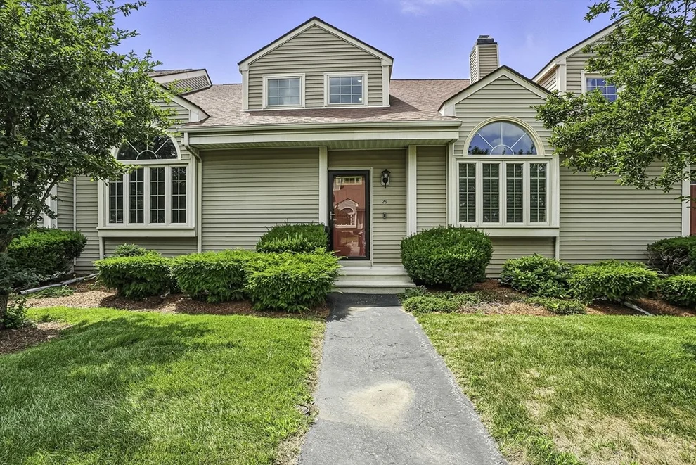Unit for sale at 237 South St, Shrewsbury, MA 01545