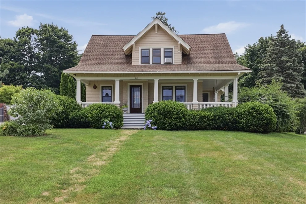Unit for sale at 219 Maple Avenue, Shrewsbury, MA 01545