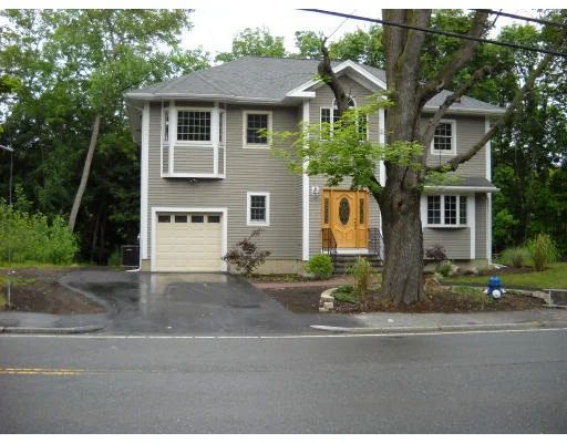 Unit for sale at 114 Winter St, Framingham, MA 01702