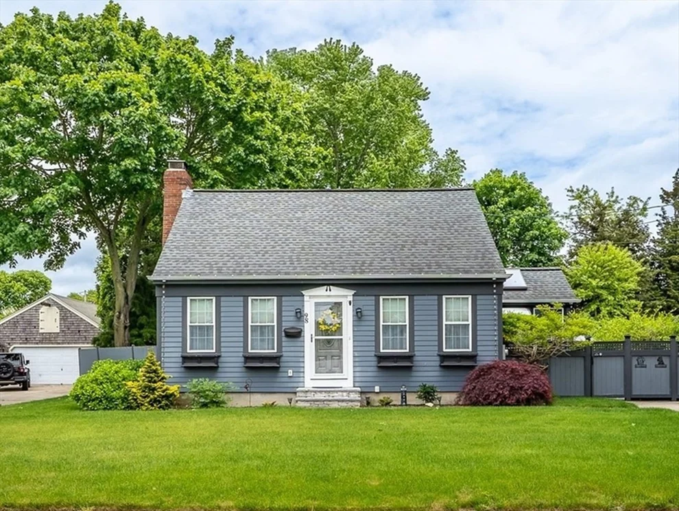 Unit for sale at 98 Moss St, New Bedford, MA 02744