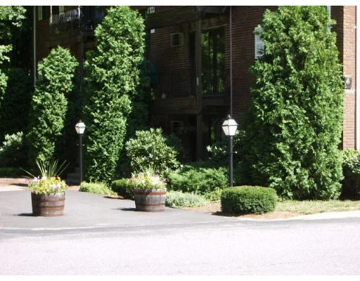 Unit for sale at 276 Codman Hill Rd, Boxborough, MA 01719