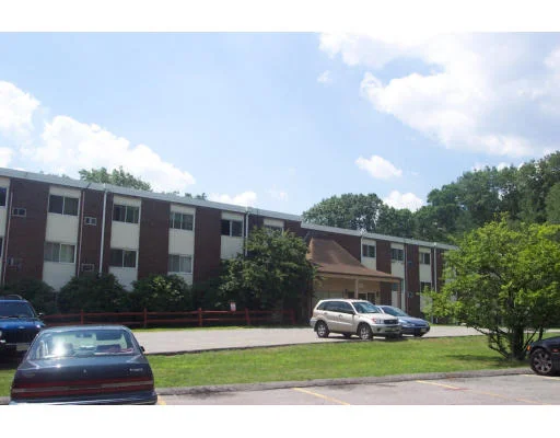 Unit for sale at 27 Willis St, Framingham, MA 01701
