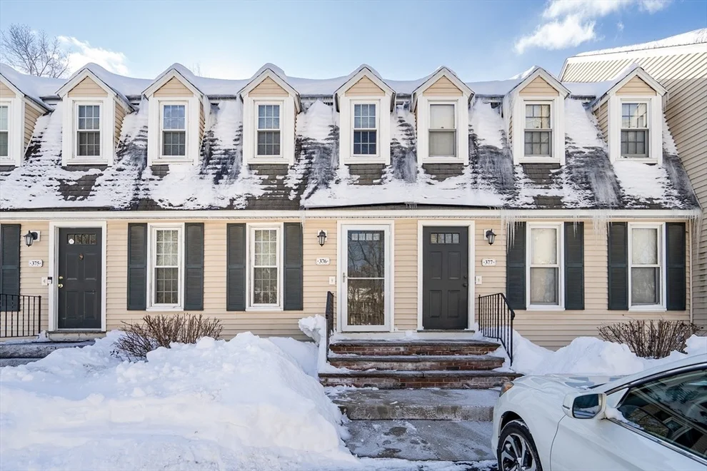 Unit for sale at 20 Woodland Dr, Lowell, MA 01852