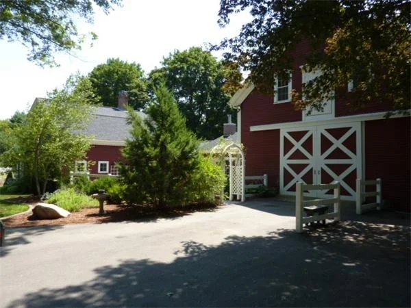 Unit for sale at 123 Elm, Newbury, MA 01951