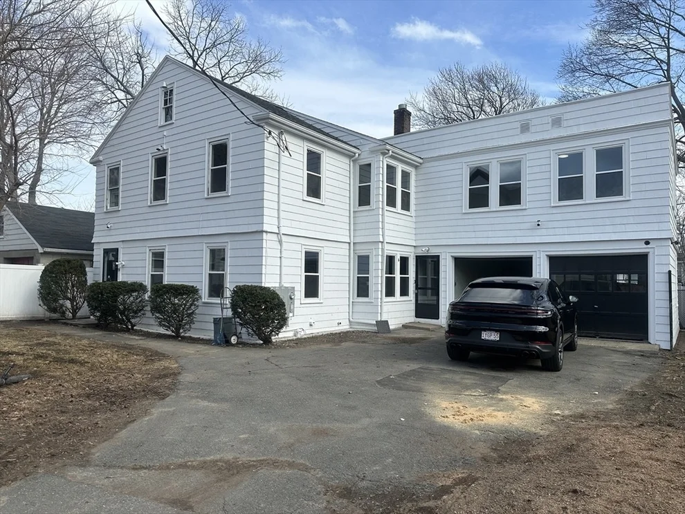 Unit for sale at 19 Nahant Pl, Lynn, MA 01902
