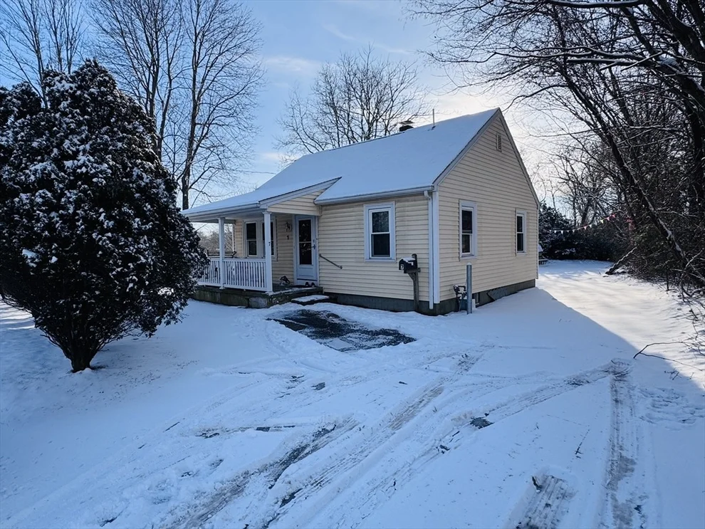 Unit for sale at 7 Dilla St, Milford, MA 01757