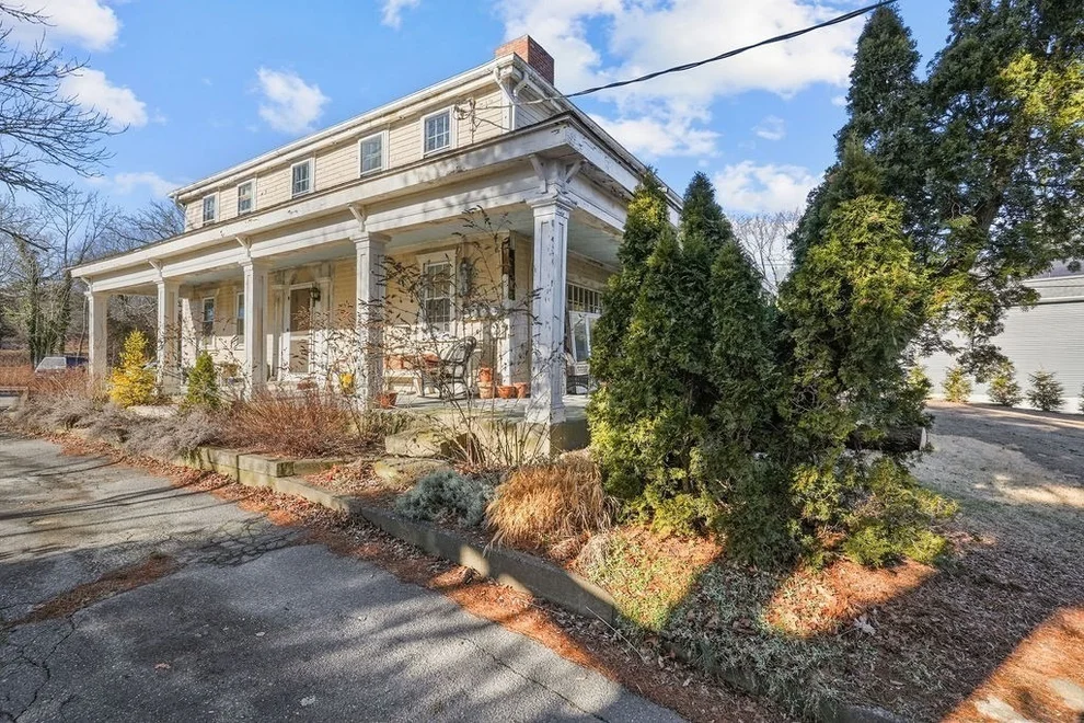 Unit for sale at 817 Gifford Rd, Westport, MA 02790