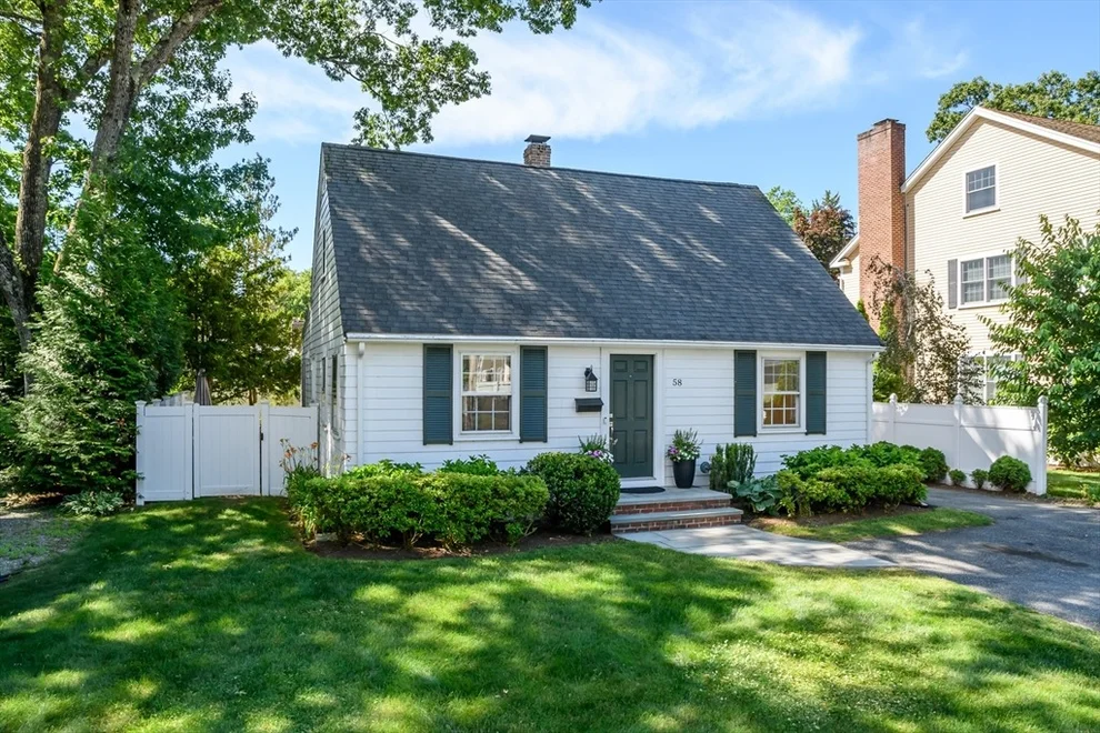 Unit for sale at 58 Manor Ave, Wellesley, MA 02482