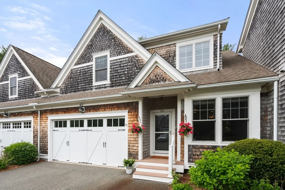 Unit for sale at 98 Spring Meadow Ln, Hanover, MA 02339
