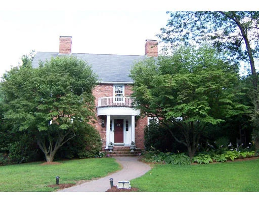 Unit for sale at 7 Jackstraw Path, Westborough, MA 01581