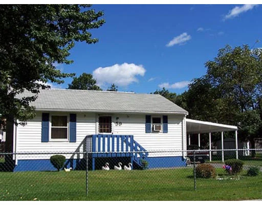 Unit for sale at 59 Sylvester St, Springfield, MA 01109