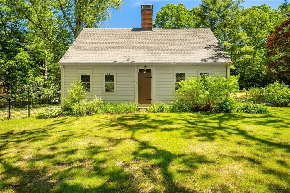 Unit for sale at 15 Carver St, Halifax, MA 02338