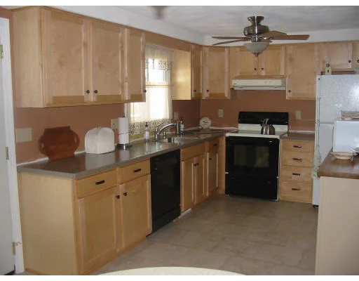 Unit for sale at 49 B Morton Avenue, Saugus, MA 01906