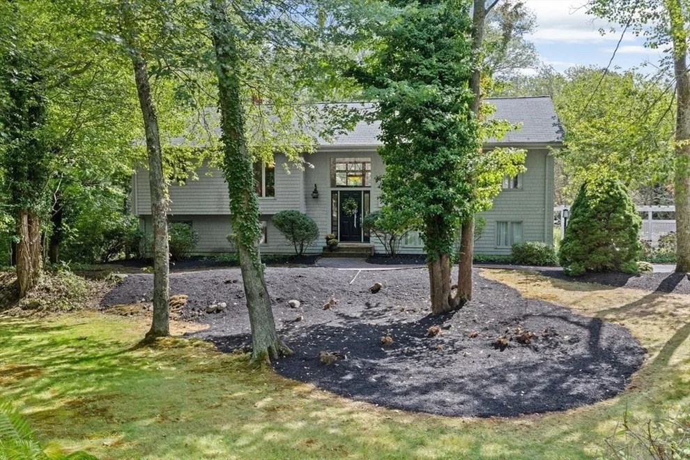 Unit for sale at 131 Cross Street, Norwell, MA 02061