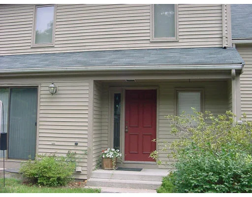 Unit for sale at 39 Drummer Boy Way, Lexington, MA 02420
