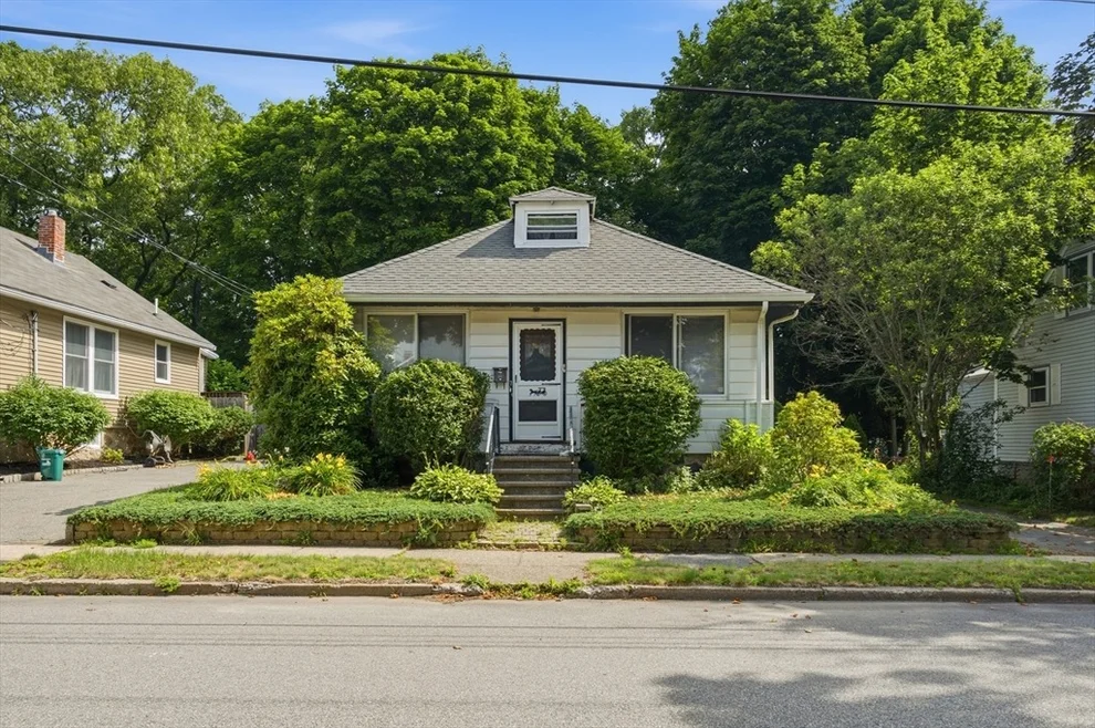 Unit for sale at 7 Bay State Blvd, Peabody, MA 01960