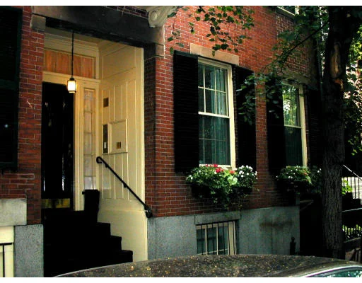 Unit for sale at 100 Chestnut St, Boston, MA 02108