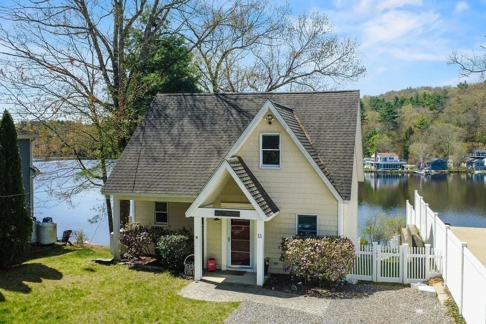 Unit for sale at 11 Shore Dr, Holland, MA 01521