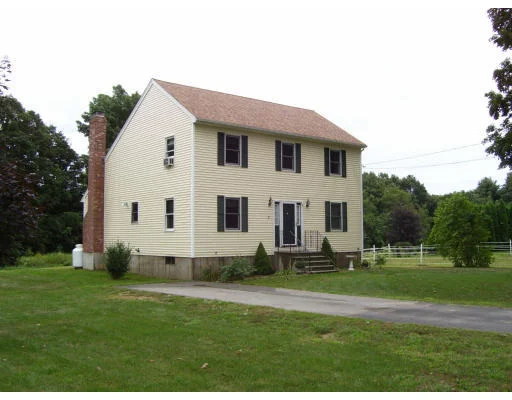 Unit for sale at 57 Barnett Rd, Sutton, MA 01590