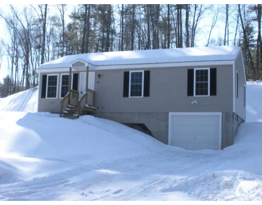 Unit for sale at 379 Whitetail Circle, Southbridge, MA 01550
