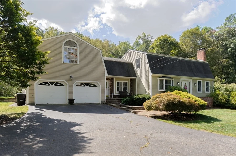 Unit for sale at 16 Jackie Dr, Millbury, MA 01527