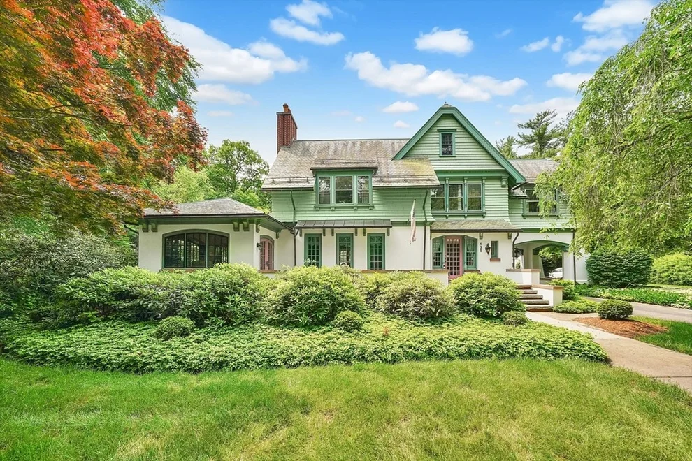 Unit for sale at 135 Forest Glen Rd, Longmeadow, MA 01106