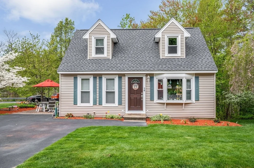 Unit for sale at 14 Jasmine Ct, Dracut, MA 01826