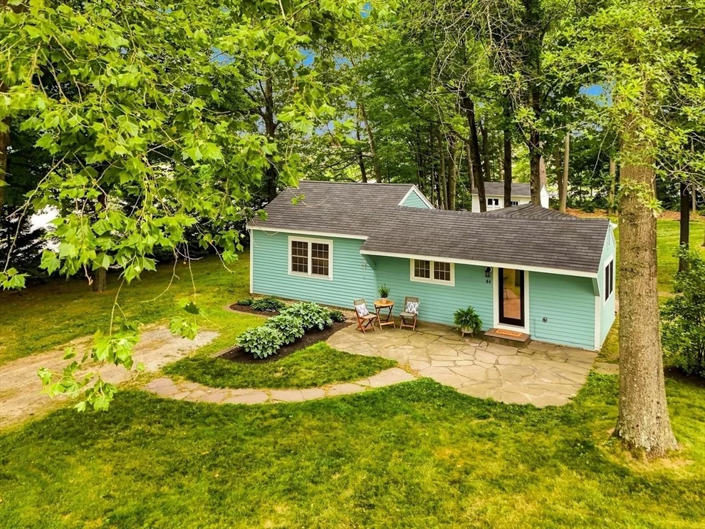 Unit for sale at 44 Oak Ave, Lunenburg, MA 01462