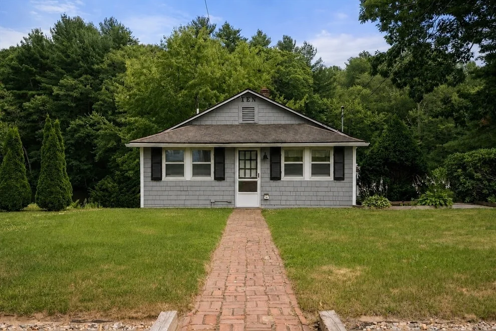 Unit for sale at 10 Riverside Dr, Auburn, MA 01501