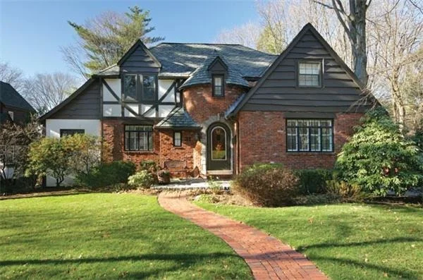 Unit for sale at 31 Devonshire Road, Newton, MA 02468
