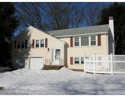 Unit for sale at 122 Tudor Road, Needham, MA 02492