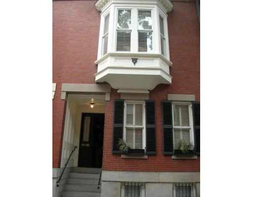 Unit for sale at 8 Cedar St, Boston, MA 02129