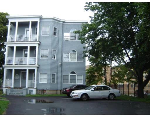 Unit for sale at 87 Broad St, Lynn, MA 01902