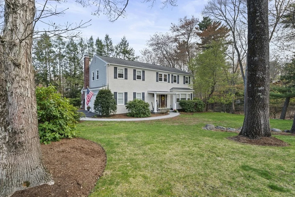 Unit for sale at 30 Mallard Dr, Sharon, MA 02067