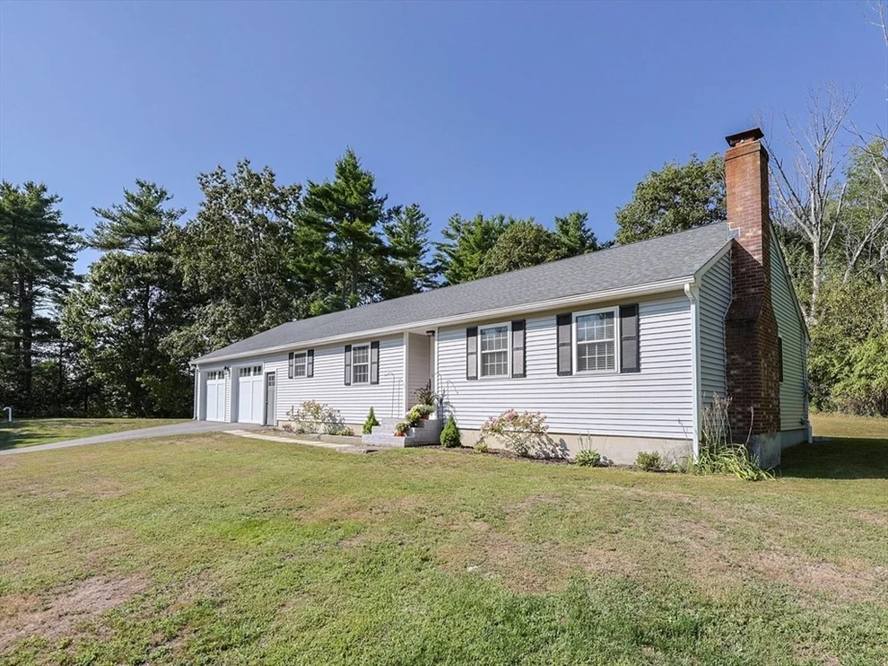 Unit for sale at 123 Harris Rd, Ashburnham, MA 01430