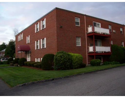 Unit for sale at 266 Albion Street, Wakefield, MA 01880