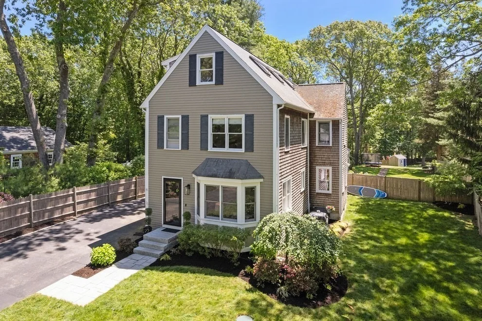 Unit for sale at 15 Blodgett Ave, Duxbury, MA 02332