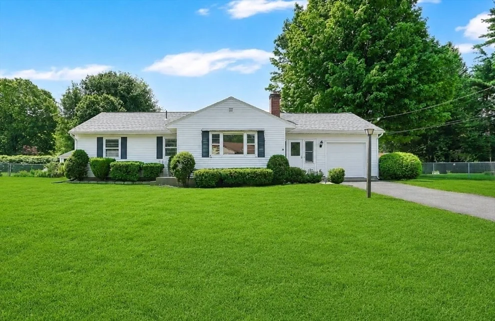 Unit for sale at 95 Wrenwood St, Springfield, MA 01129