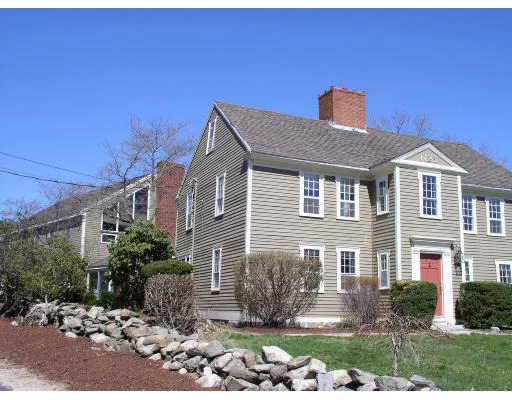 Unit for sale at 48 King St, Groveland, MA 01834