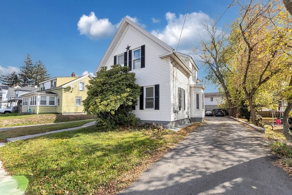 Unit for sale at 318 Main Street, Milford, MA 01757