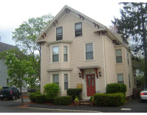 Unit for sale at 37 Stone St, Beverly, MA 01915