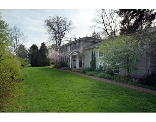 Unit for sale at 175 Chestnut Street, Newton, MA 02465