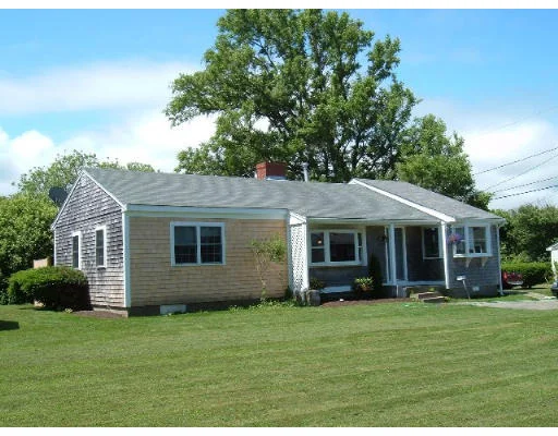 Unit for sale at 18 Bradford Ave, Scituate, MA 02066