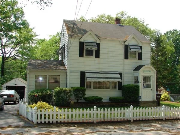 Unit for sale at 10 Marilyn Drive, Auburn, MA 01501