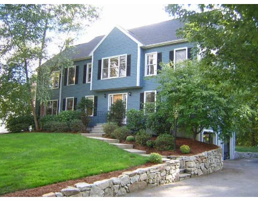 Unit for sale at 10 Major Hale Drive, Framingham, MA 01701