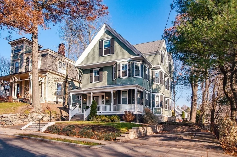 Unit for sale at 232 Melrose St, Newton, MA 02466