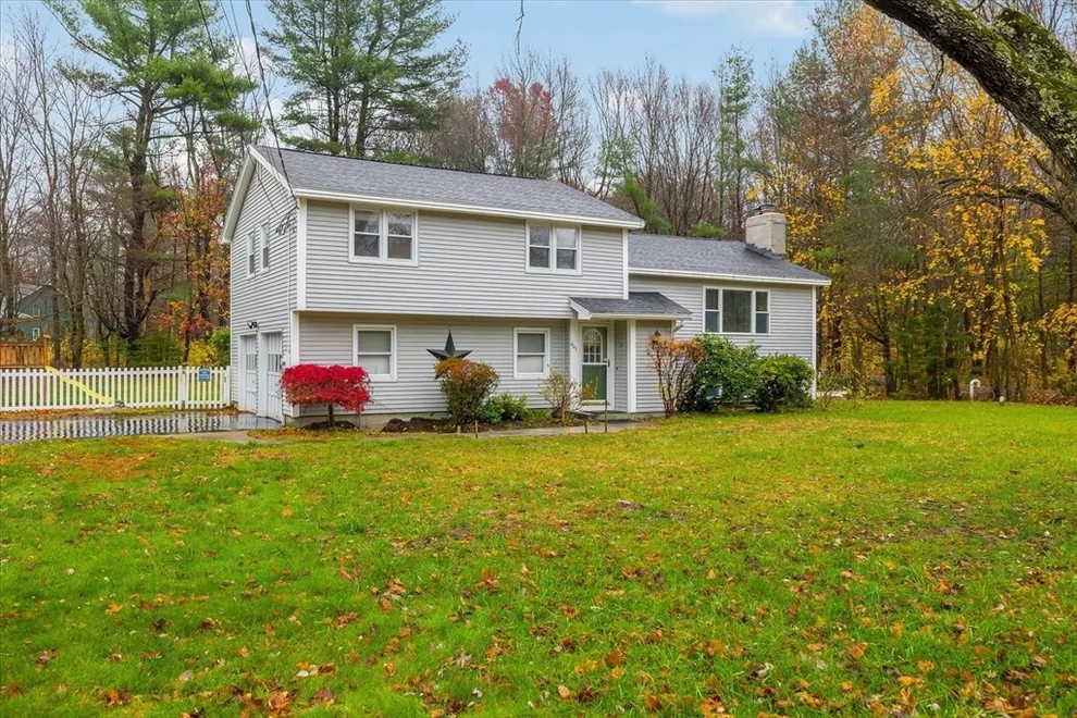 Unit for sale at 405 Cross St, Boylston, MA 01505